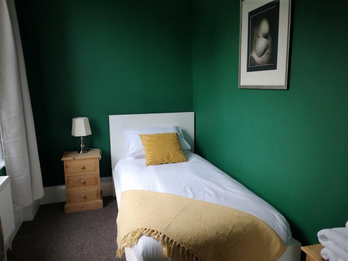 2 Bedroom Apartment At Kent Escapes Short Lets & Serviced Accommodation Kent, Bouverie Escape Folkestone With Wifi Exterior foto